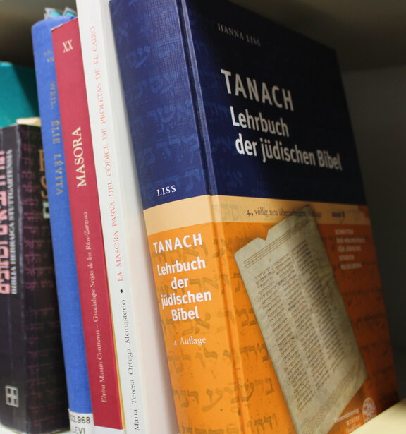 Bücher: Tanach, Liss