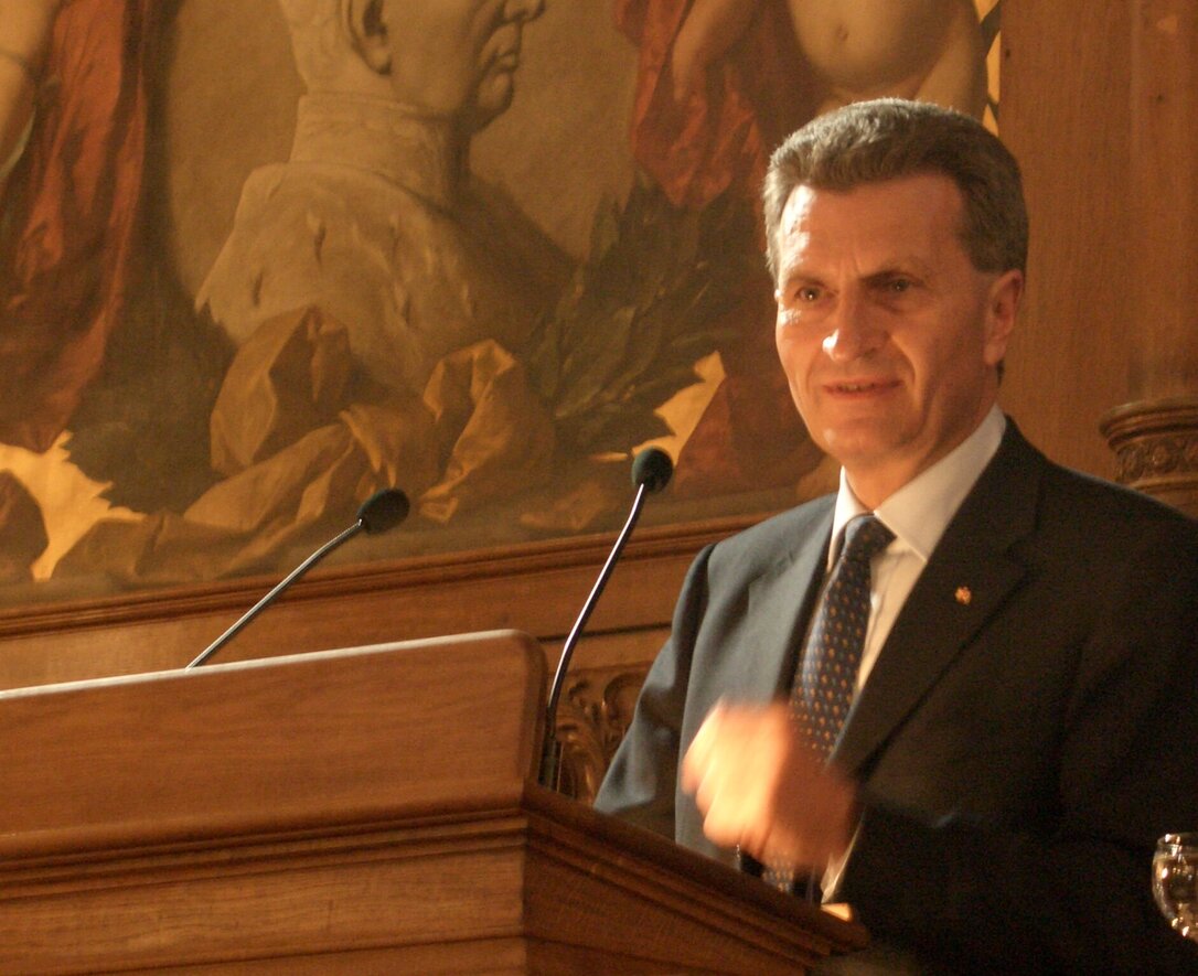 Günther H. Oettinger während des Vortrags